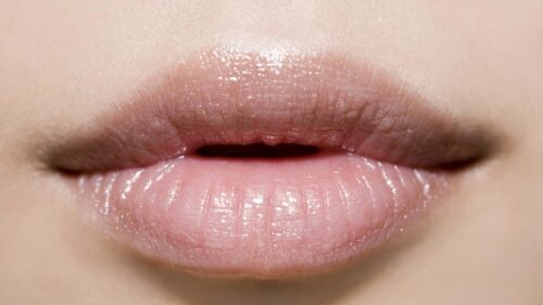 Macro Close Up of Soft Natural Pink Glossy Lips PC Wallpaper
