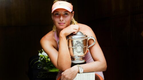 Maria Sharapova Champion Holding Trophy Professional Tennis PC Wallpaper