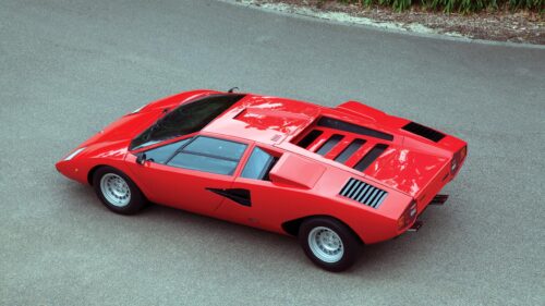 Classic Red Lamborghini Countach High Resolution PC Wallpaper