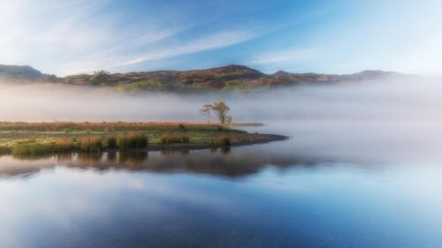 Serene Mountain Lake and Foggy Morning Landscape PC Wallpaper