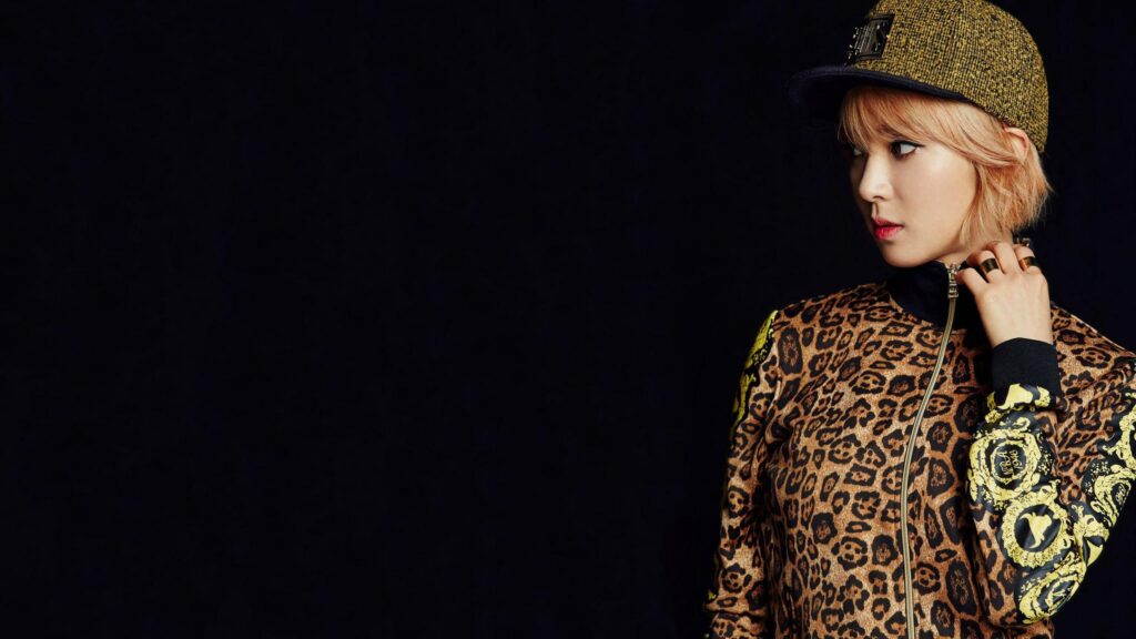 Stylish K-pop Idol in Leopard Print Jacket PC Wallpaper