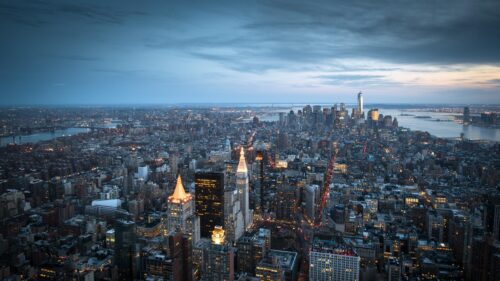 Breathtaking Dusk Skyline of New York City with Metropolitan Life Building 4K Wallpaper