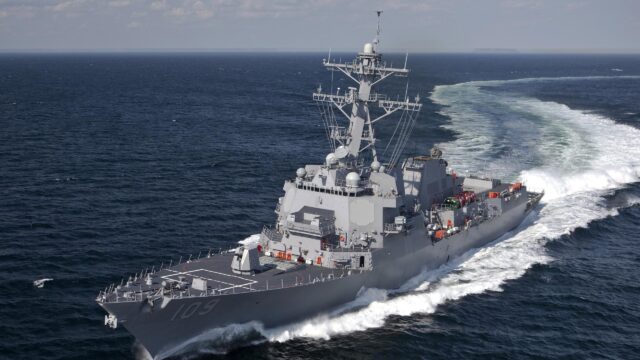 US Navy Arleigh Burke Class Destroyer USS William P. Lawrence DDG 110 at Sea 4K Wallpaper