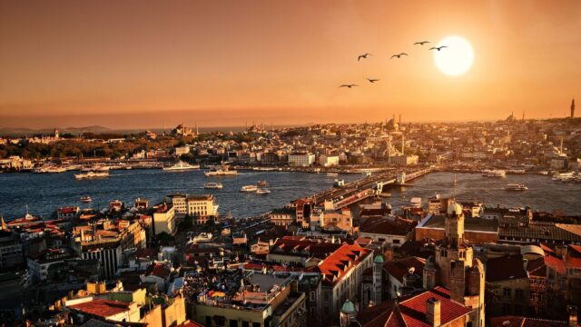 Breathtaking Istanbul Cityscape at Sunset Overlooking the Bosphorus PC Wallpaper