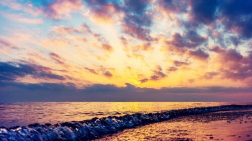 Breathtaking Golden Hour Beach Sunset Reflection 4K Desktop Wallpaper