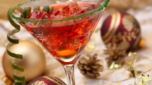 Festive Christmas Cocktail with Lime Twist Desktop Wallpaper