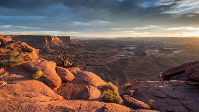 Breathtaking Canyonlands National Park Sunset Landscape PC Wallpaper