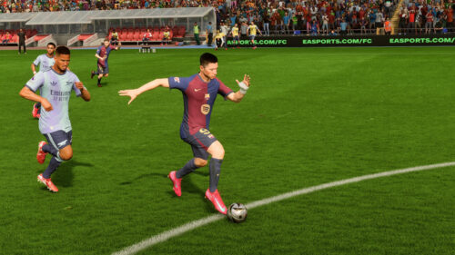 Robert Lewandowski Dribbling in FC 24 Barcelona vs Arsenal Desktop Wallpaper