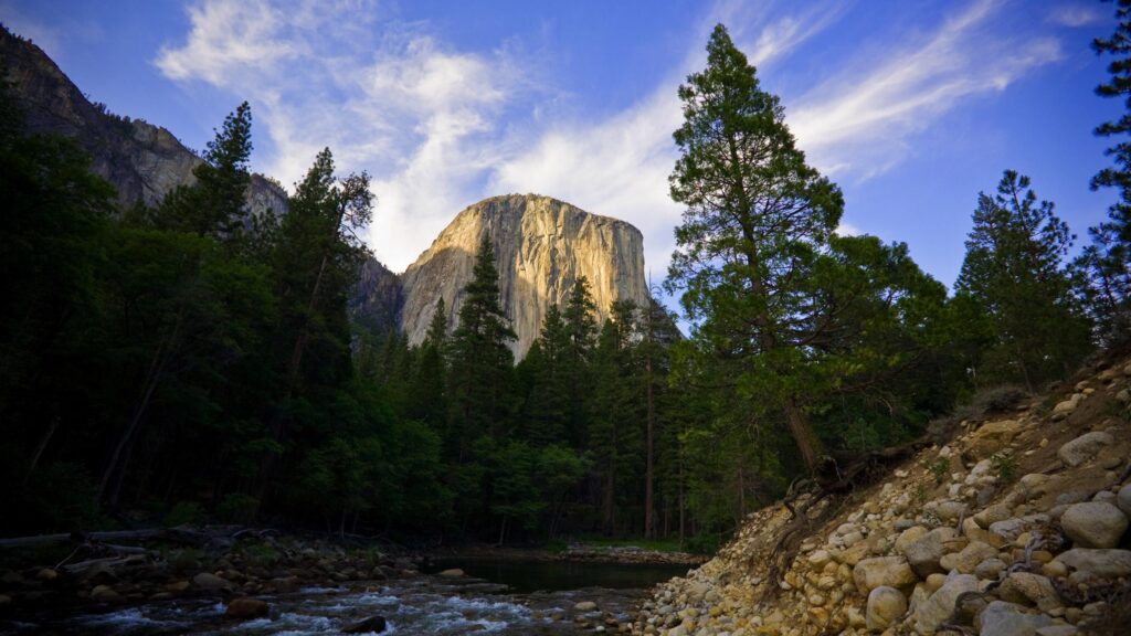 Stunning El Capitan Granite Monolith in Yosemite National Park 4K Desktop Wallpaper