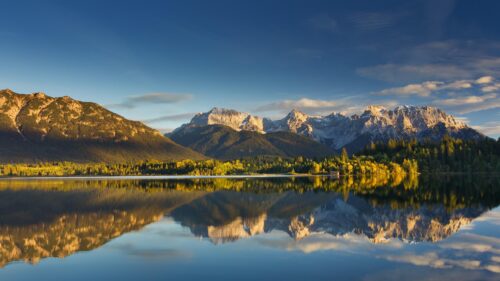 Breathtaking Alpine Mountain Lake Reflection at Sunset 4K Desktop Wallpaper