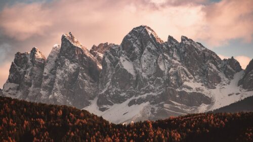 Majestic Dolomites Peaks at Golden Hour 4K PC Desktop Wallpaper