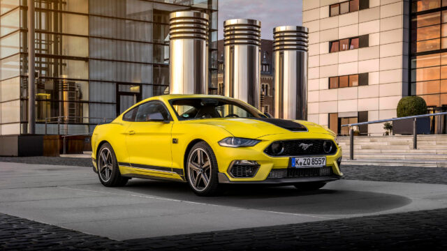 Stunning Yellow Ford Mustang Mach 1 Sports Car 4K Desktop Wallpaper