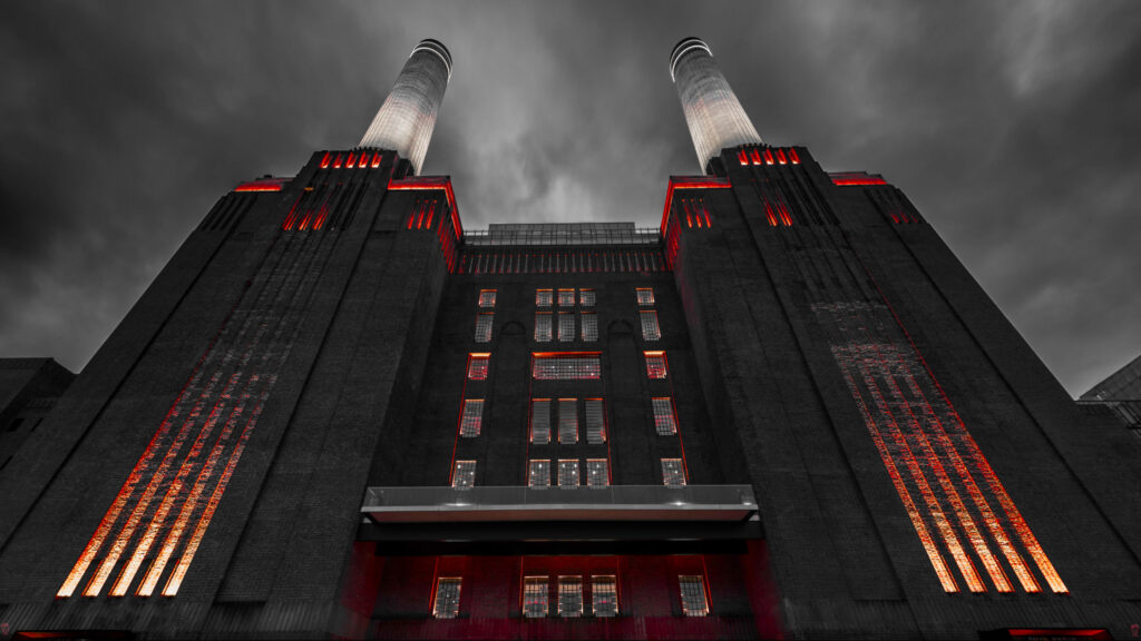 Dramatic Battersea Power Station Night Architecture 4K Wallpaper