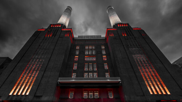 Dramatic Battersea Power Station Night Architecture 4K Wallpaper