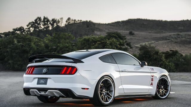 Custom White Ford Mustang Eagle Squadron Edition 4K PC Wallpaper