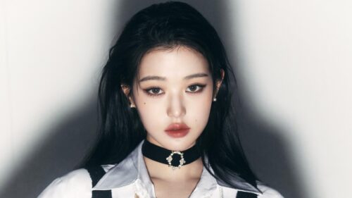 Jang Wonyoung IVE Elegant Portrait Desktop Wallpaper