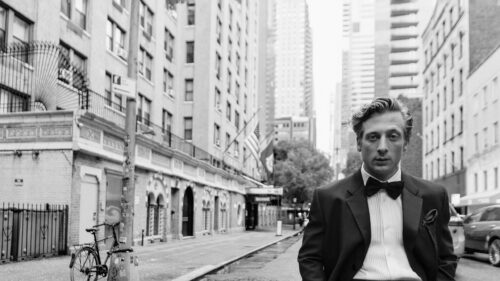 Actor in Tuxedo on New York Street Desktop Wallpaper