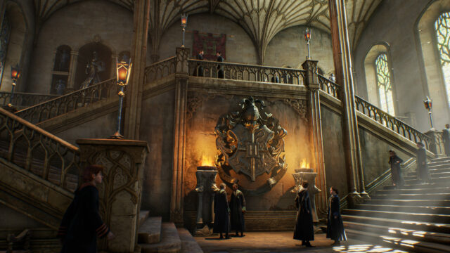 Grand Staircase of Hogwarts Castle 4K Desktop Wallpaper