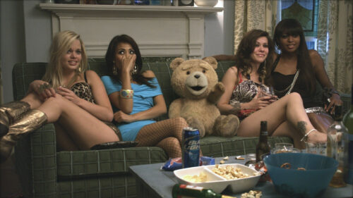Ted Movie Characters on Couch Desktop Wallpaper