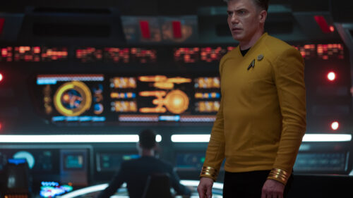 Captain Christopher Pike on the Bridge of the USS Enterprise Desktop Wallpaper