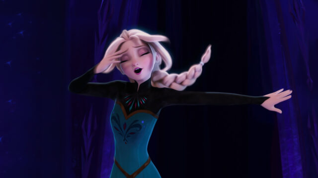 Elsa Singing in Frozen 2 Desktop Wallpaper