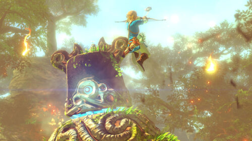 Link Battles a Decayed Guardian in The Legend of Zelda Desktop Wallpaper