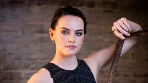 Daisy Ridley Portrait in Charcoal Grey Top 4K Desktop Wallpaper