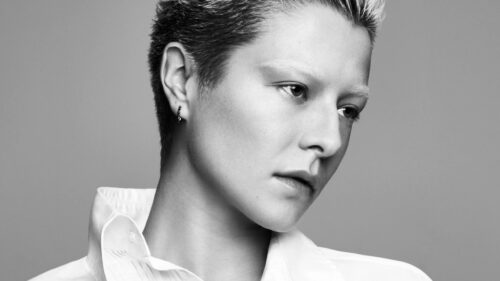 Short-Haired Person Portrait Desktop Wallpaper