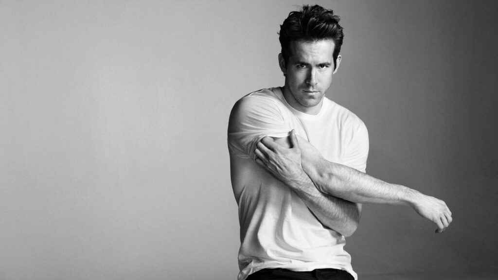 Ryan Reynolds Portrait Minimalist Black and White Desktop Wallpaper