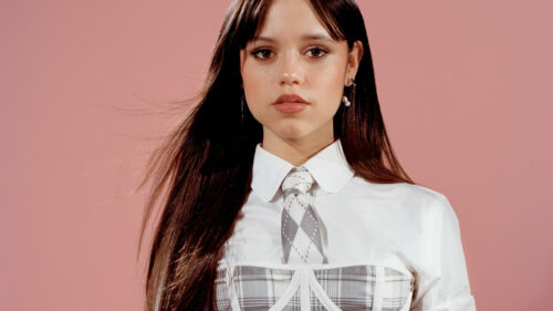 Jenna Ortega in Plaid Outfit Fashion Desktop Wallpaper