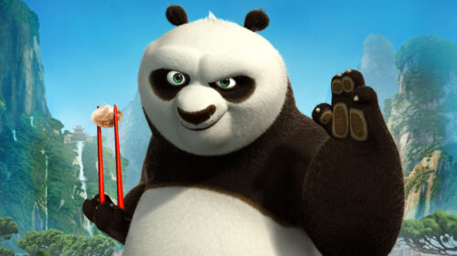 Po Holding a Dumpling Desktop Wallpaper