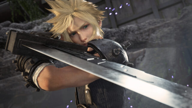 Cloud Strife Action Close-up Final Fantasy 7 Remake Desktop Wallpaper