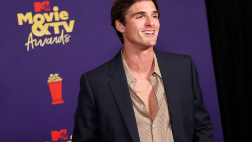 Jacob Elordi at MTV Movie and TV Awards Desktop Wallpaper