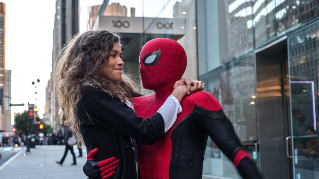 Spider-Man and MJ Romantic Embrace Desktop Wallpaper