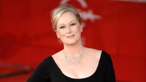 Meryl Streep in Black Dress at a Red Carpet Event Desktop Wallpaper