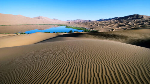 Stunning Badain Jaran Desert Oasis Desktop Wallpaper