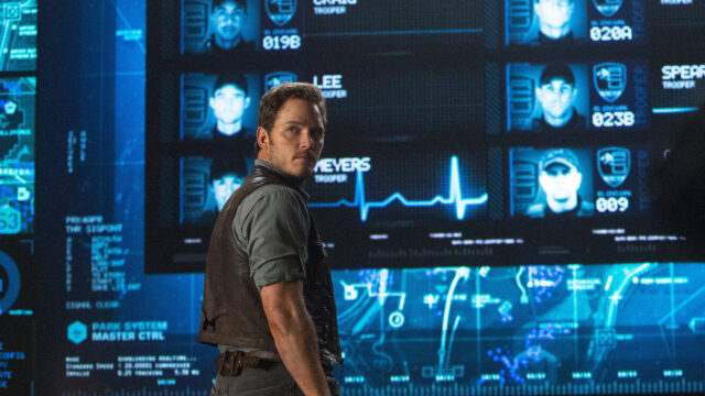 Chris Pratt as Owen Grady in Jurassic World Desktop Wallpaper
