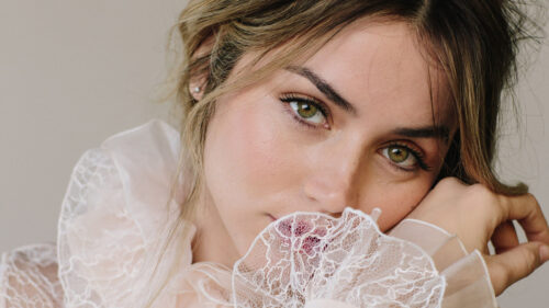 Ana de Armas Elegant Portrait 4K Desktop Wallpaper