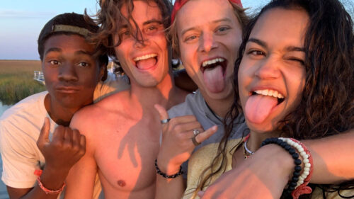 Outer Banks Main Cast Smiling Selfie Desktop Wallpaper