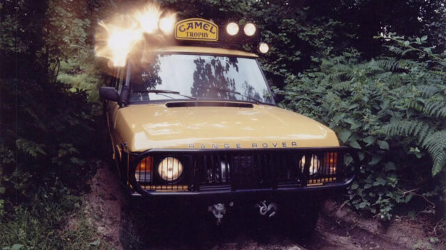 Camel Trophy Range Rover Off-Road Adventure Desktop Wallpaper