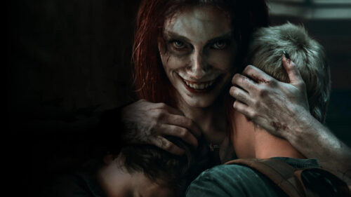 Horror Monster Hugging Children Desktop Wallpaper