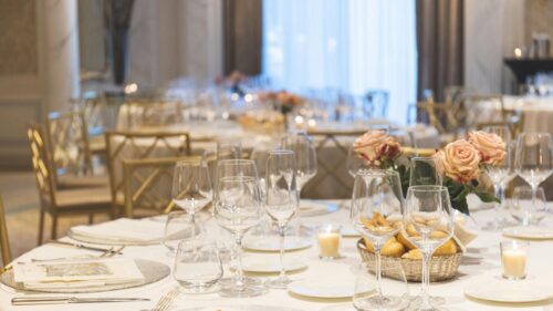 Elegant Wedding Reception Table Setting 4K Desktop Wallpaper