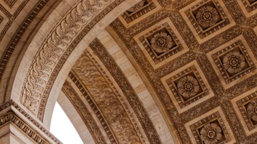 Intricate Arc de Triomphe Ceiling Architecture 4K Wallpaper