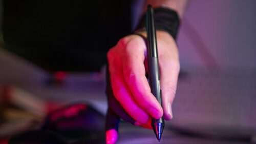 Artist Digital Pen and Drawing Glove Creative Concept 4K Wallpaper
