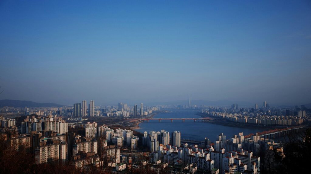 Seoul Cityscape Panoramic View at Twilight 4K Desktop Wallpaper