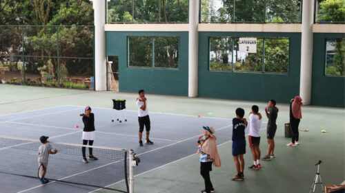 Tennis Court Training Group Stretching Morning Session 4K Wallpaper