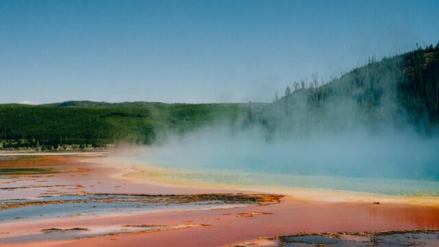 Grand Prismatic Spring Yellowstone National Park 4K Desktop Wallpaper