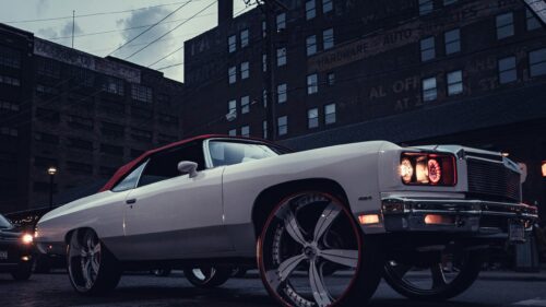 Modified White 1975 Chevrolet Caprice Classic Desktop Wallpaper