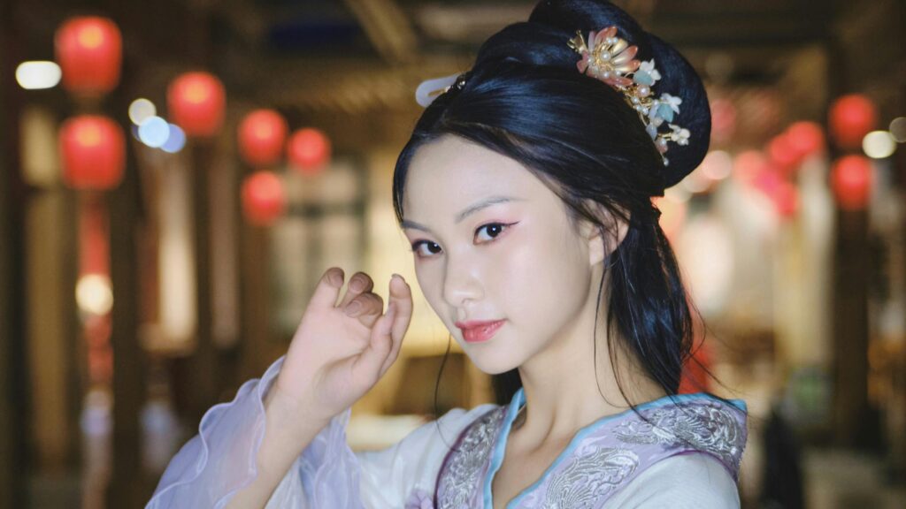 Stunning Young Woman in Traditional Chinese Hanfu Attire 4K Wallpaper