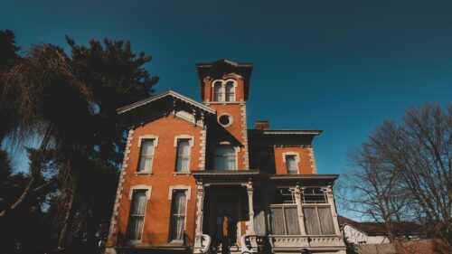 Historic Victorian Brick Mansion Architecture Desktop Wallpaper